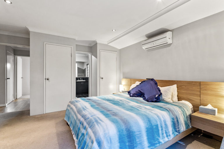 70A Alderley Square gallery