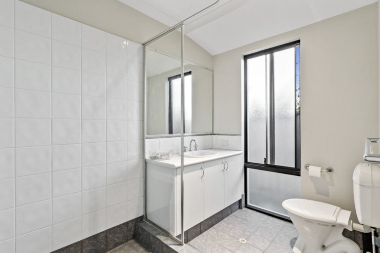 70A Alderley Square gallery