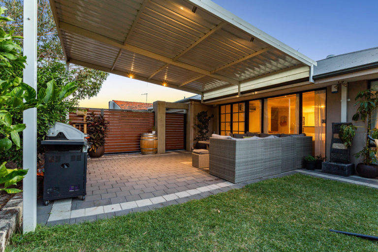 70A Alderley Square gallery