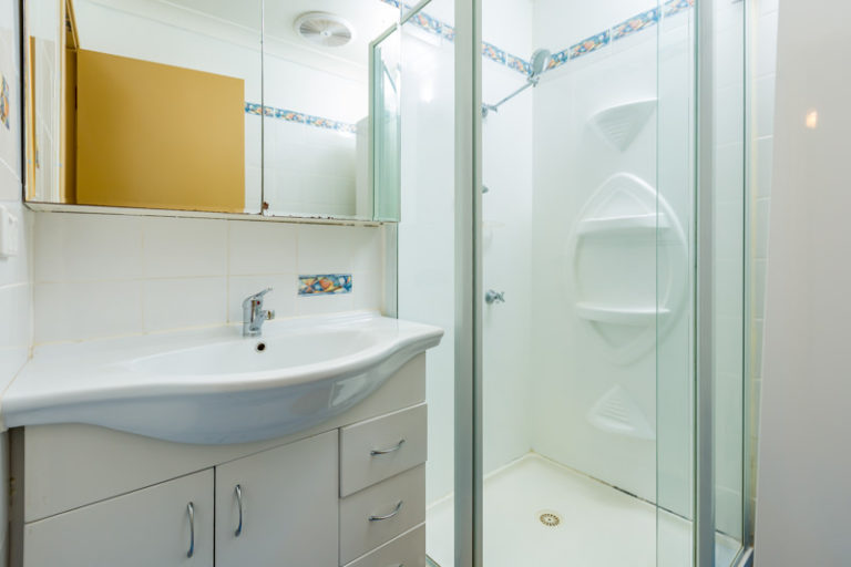 2/21 Golf Road gallery