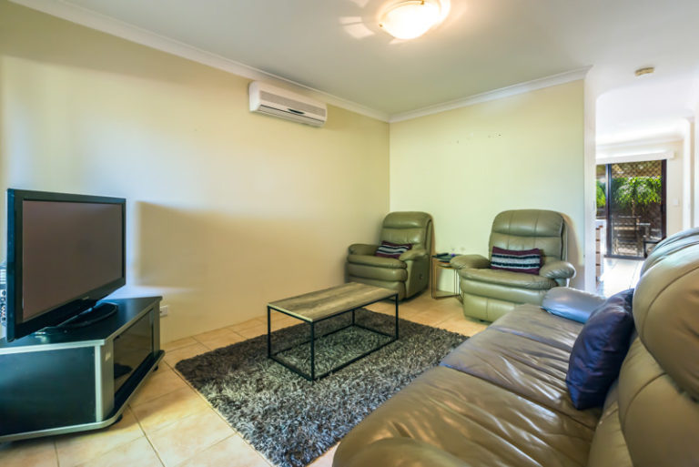 2/21 Golf Road gallery