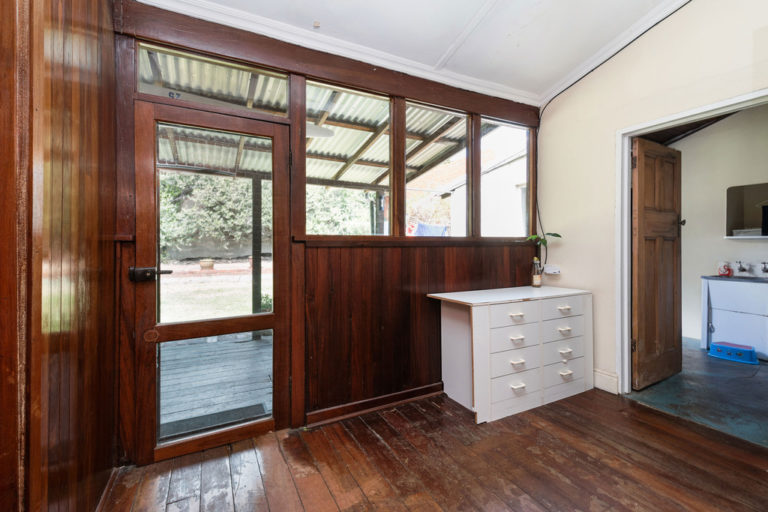 62 Railway Street (cnr Boreham St) gallery