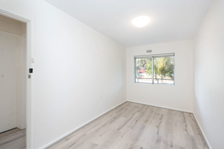 10/12 St Leonards Street gallery