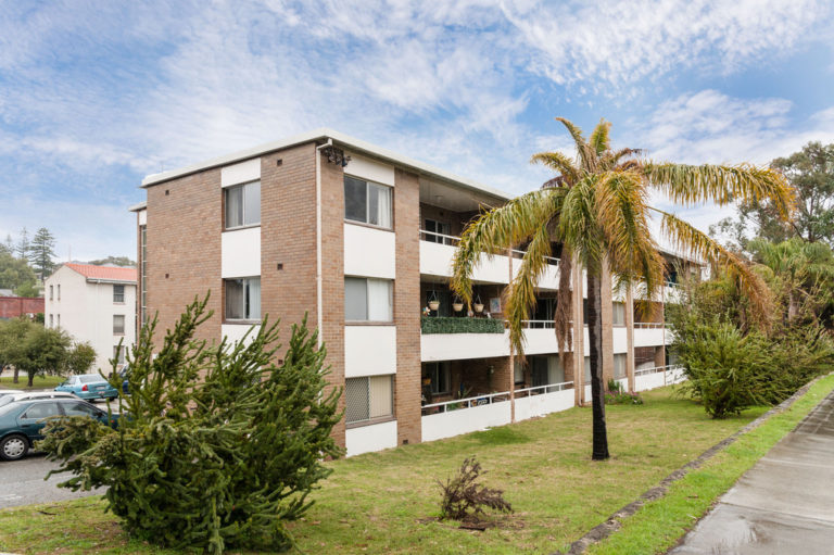 10/12 St Leonards Street gallery