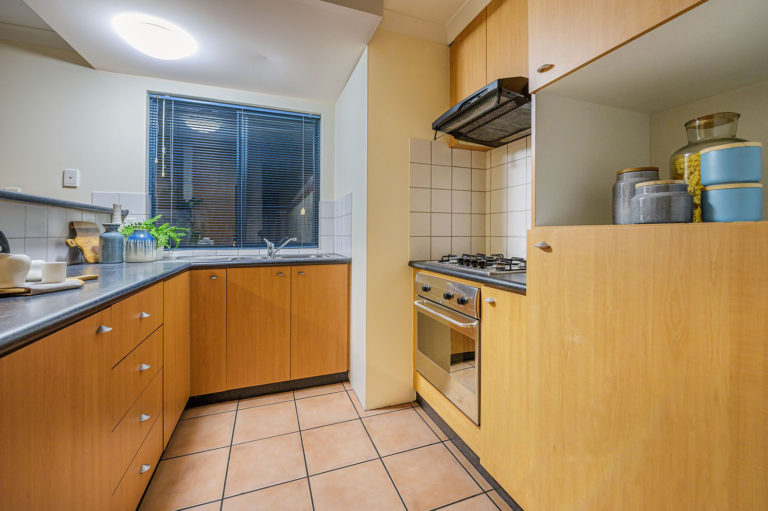 4/292 Harbourne Street gallery