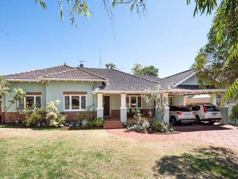 12 Florence Street gallery