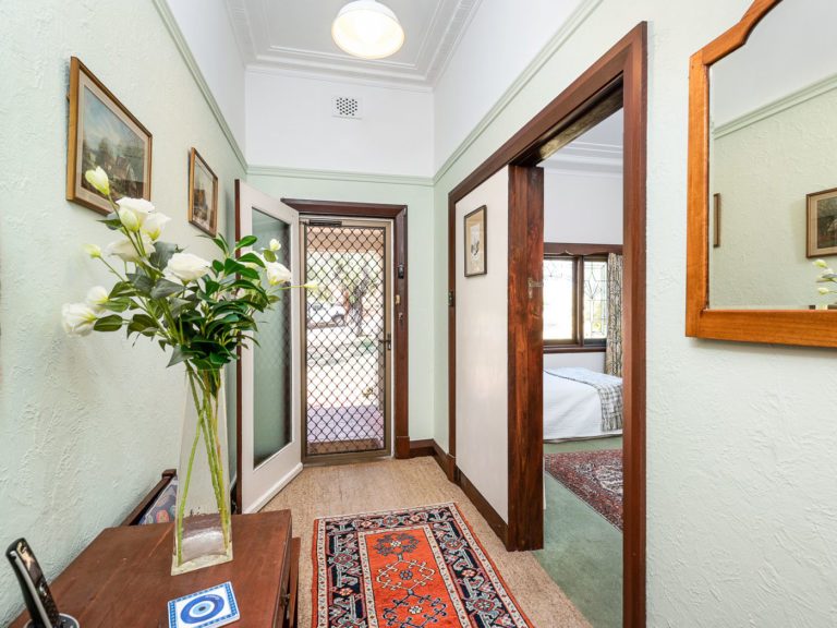 12 Florence Street gallery