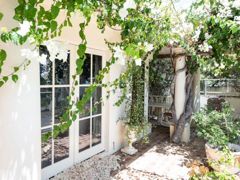 2 Irvine Street gallery