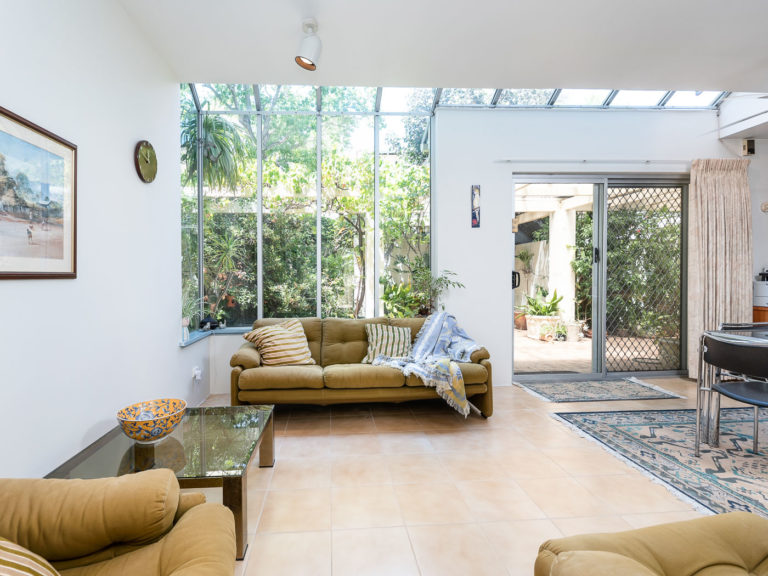 2 Irvine Street gallery