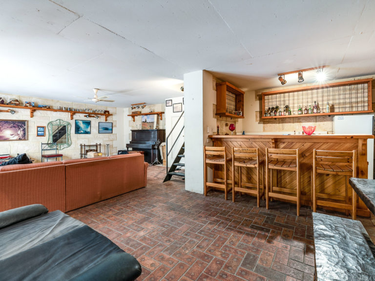 2 Irvine Street gallery