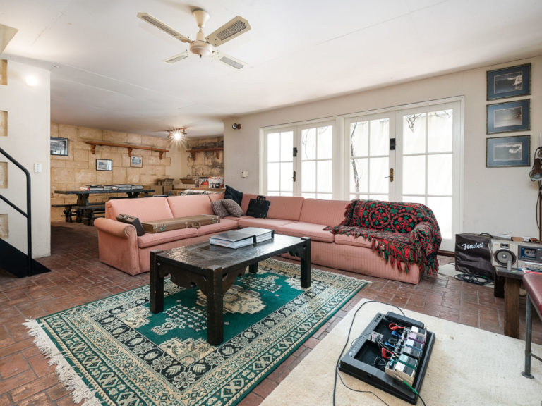 2 Irvine Street gallery