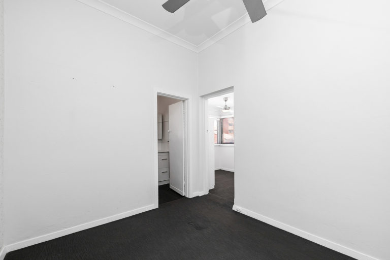 12/1 Barker Road gallery
