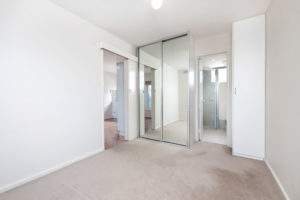 10/4 Gadsdon Street gallery