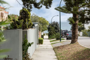 10/4 Gadsdon Street gallery