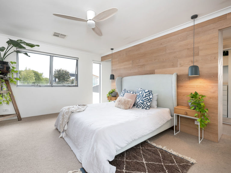 13A Victoria Street gallery