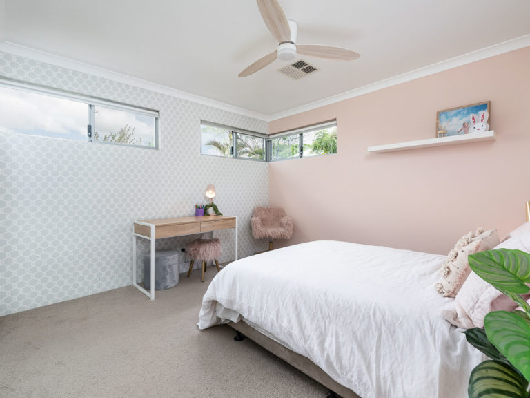 13A Victoria Street gallery