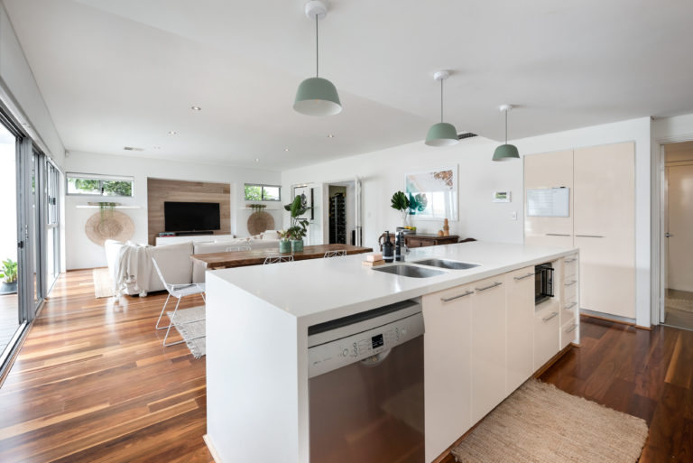 13A Victoria Street gallery