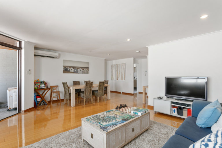 11/134 Marine Parade gallery