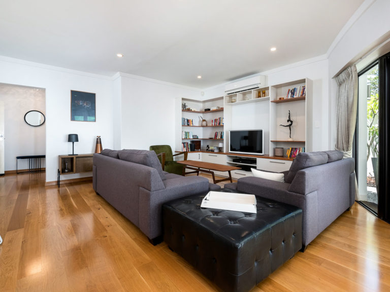 15 Torrens Street gallery