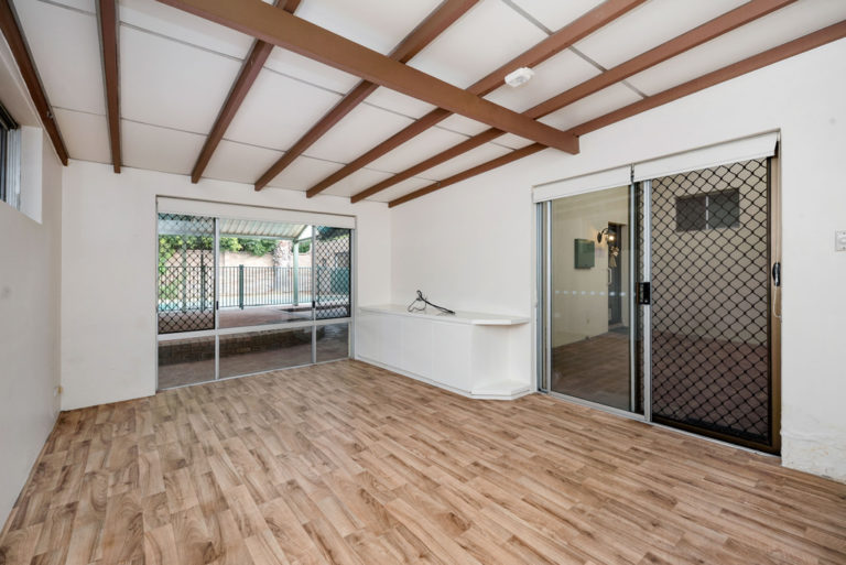 656 Beach Road gallery