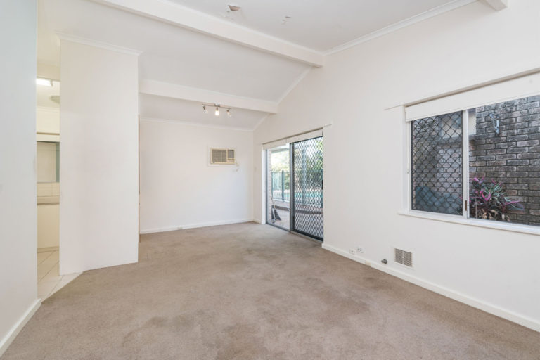 656 Beach Road gallery