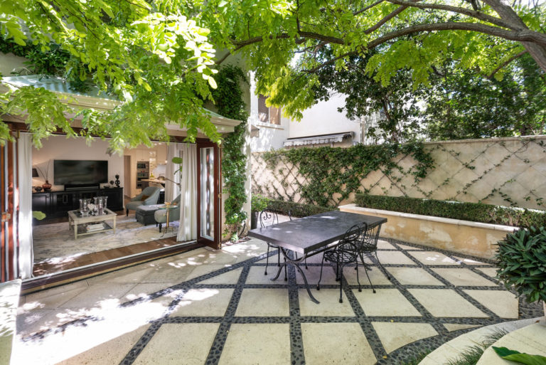 23 Clement Street gallery