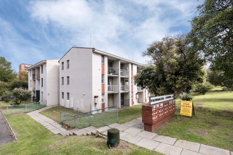 13/8 St Leonards Street gallery