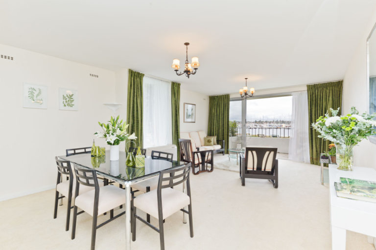 1/1 Johnson Parade gallery