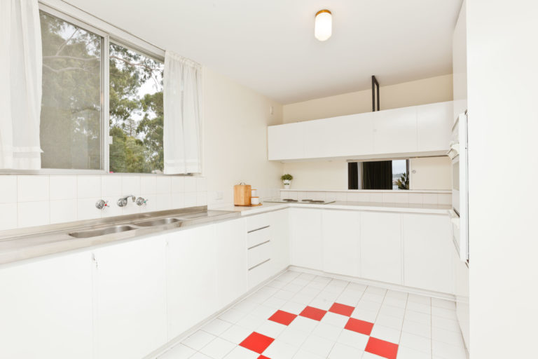 1/1 Johnson Parade gallery