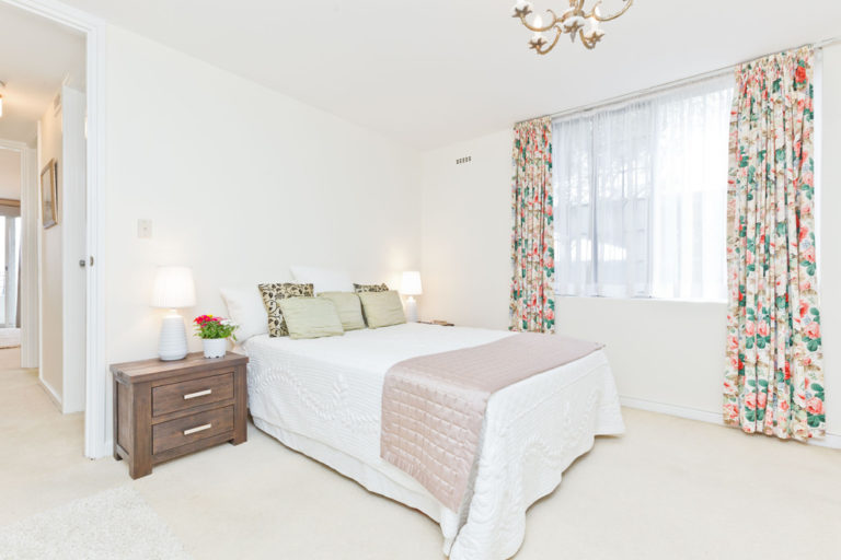 1/1 Johnson Parade gallery