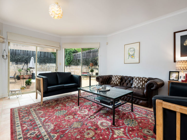 24 Jacaranda Avenue gallery