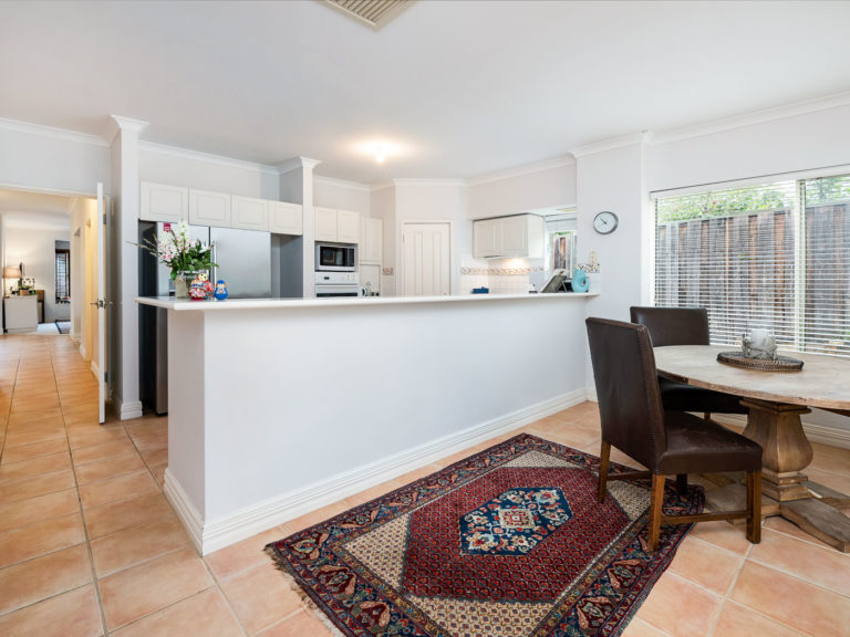 24 Jacaranda Avenue gallery