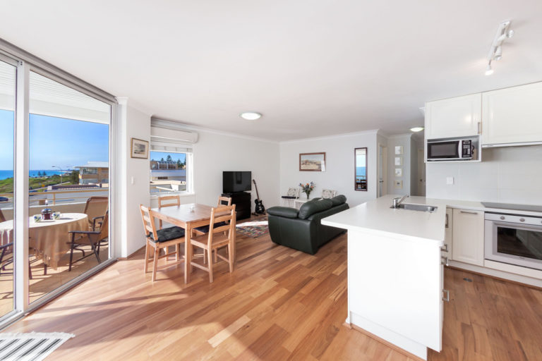 11/152 Marine Parade gallery