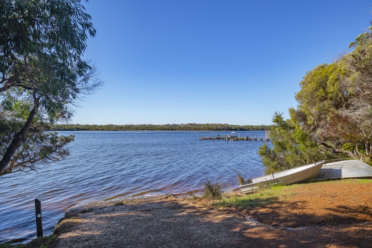 3 Irwin Street gallery