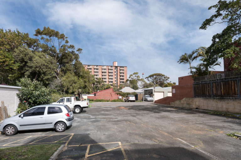 24/8 St Leonards Street gallery