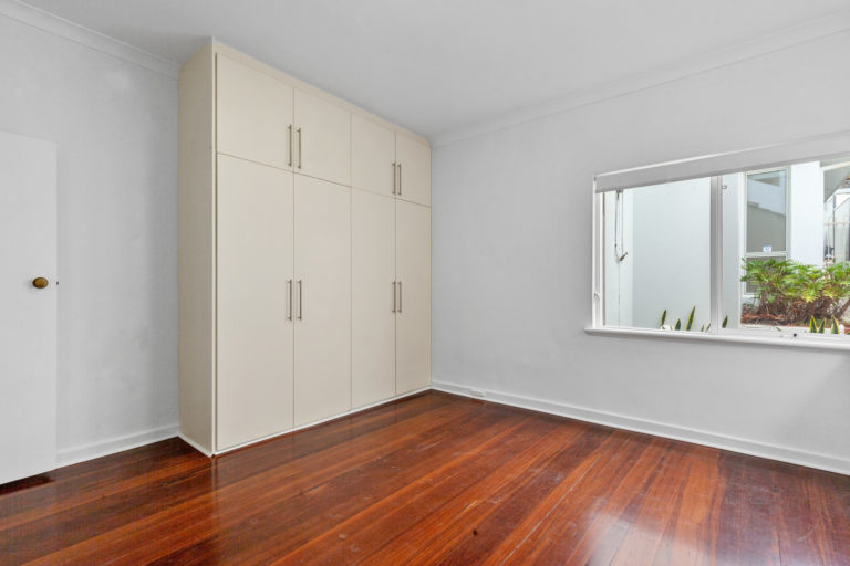 12 Margaret Street gallery