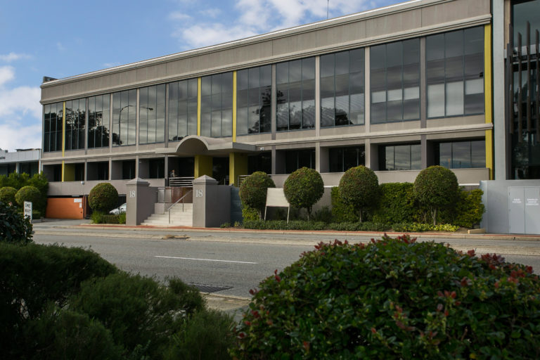 37/18 Stirling Highway gallery