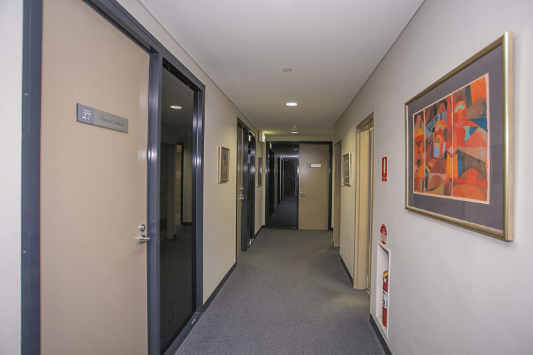 37/18 Stirling Highway gallery