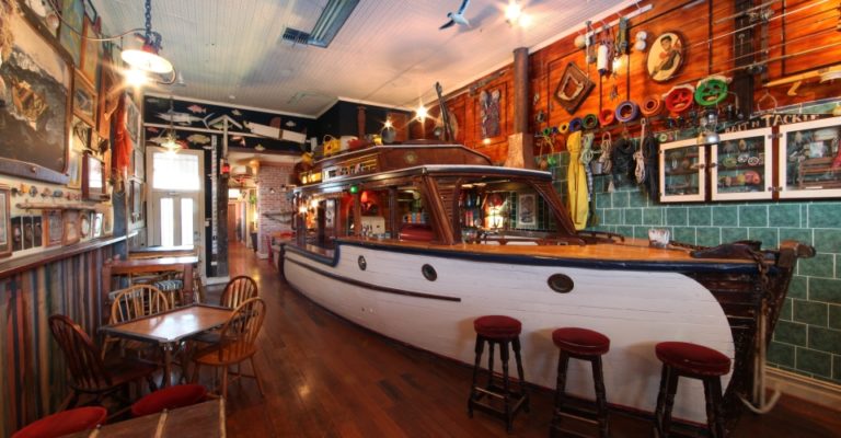 2/21 St Leonards Street gallery