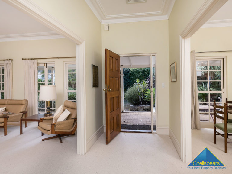 22r Keane Street gallery