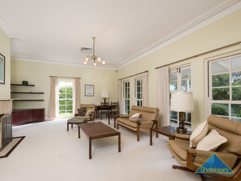 22r Keane Street gallery