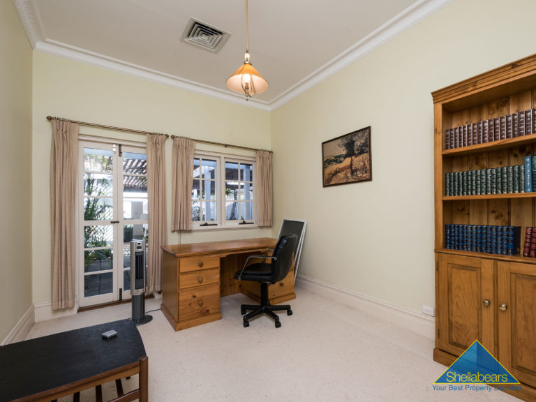 22r Keane Street gallery