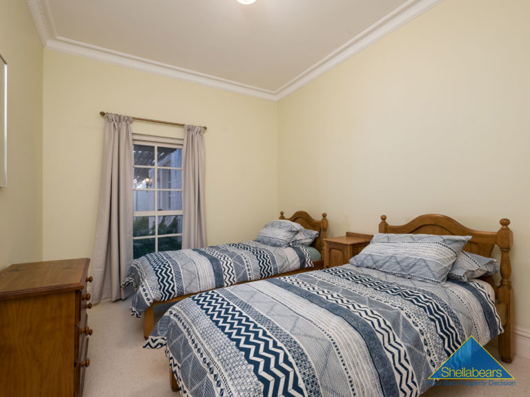 22r Keane Street gallery