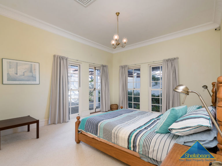 22r Keane Street gallery