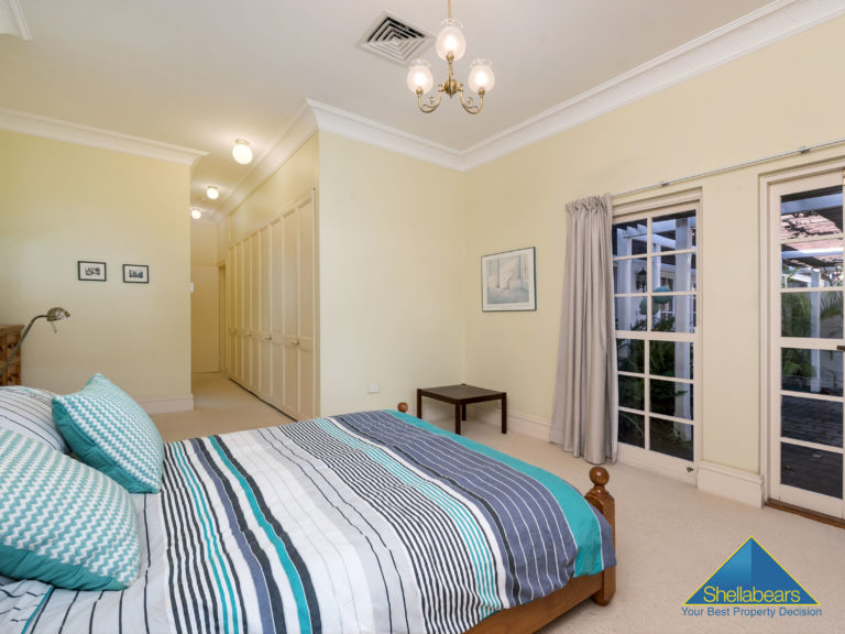 22r Keane Street gallery