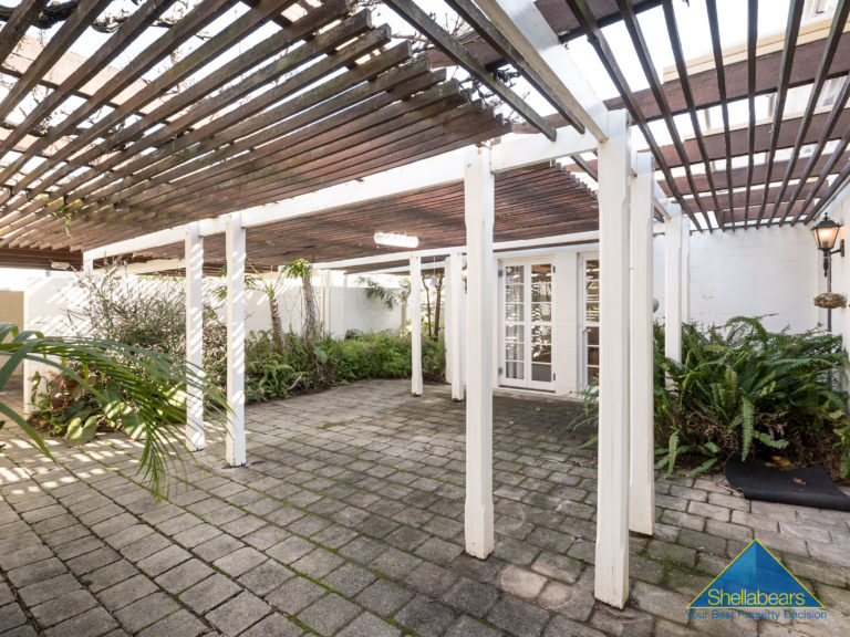 22r Keane Street gallery