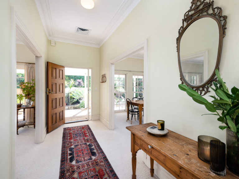 22R Keane Street gallery