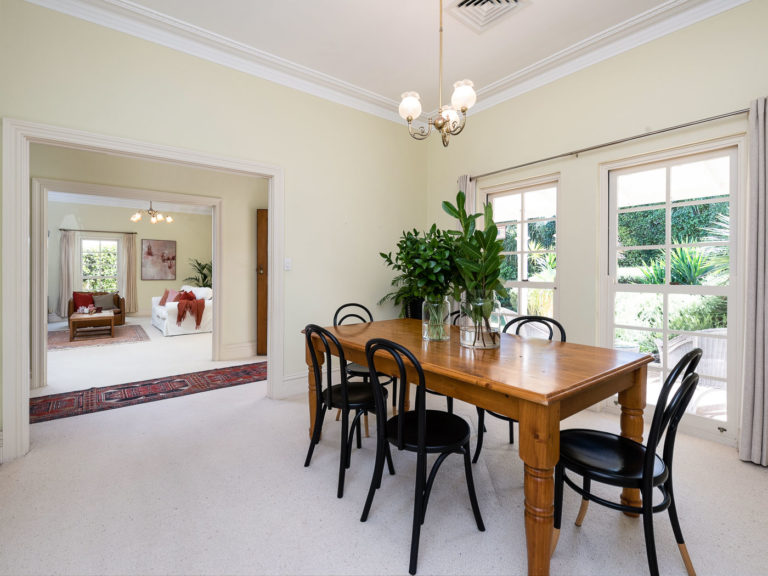 22R Keane Street gallery