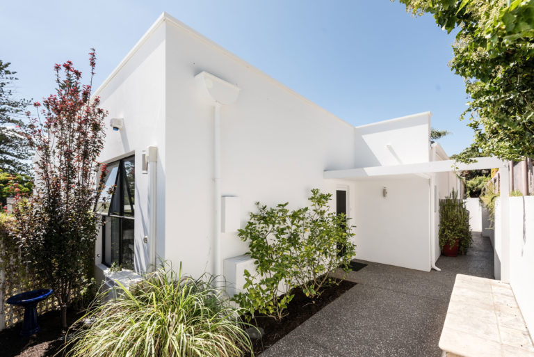 15 Torrens Street gallery