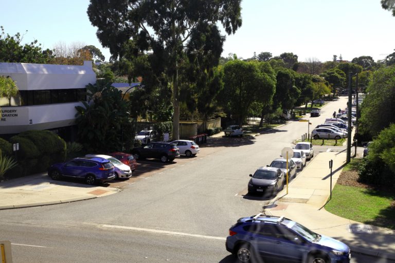 13/18 Stirling  Highway gallery